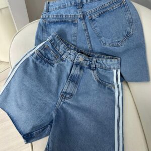 bermuda jeans com litras nas laterais